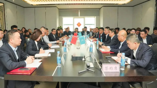 凝心聚力开新局 龙行龘龘启新程 | 陕西柳林酒业集团西安营销公司2023年度总结表彰大会胜利召开