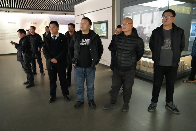 关注 |“康友汇·营销高管”一行走进柳林酒业开展凤香酒海探究之旅