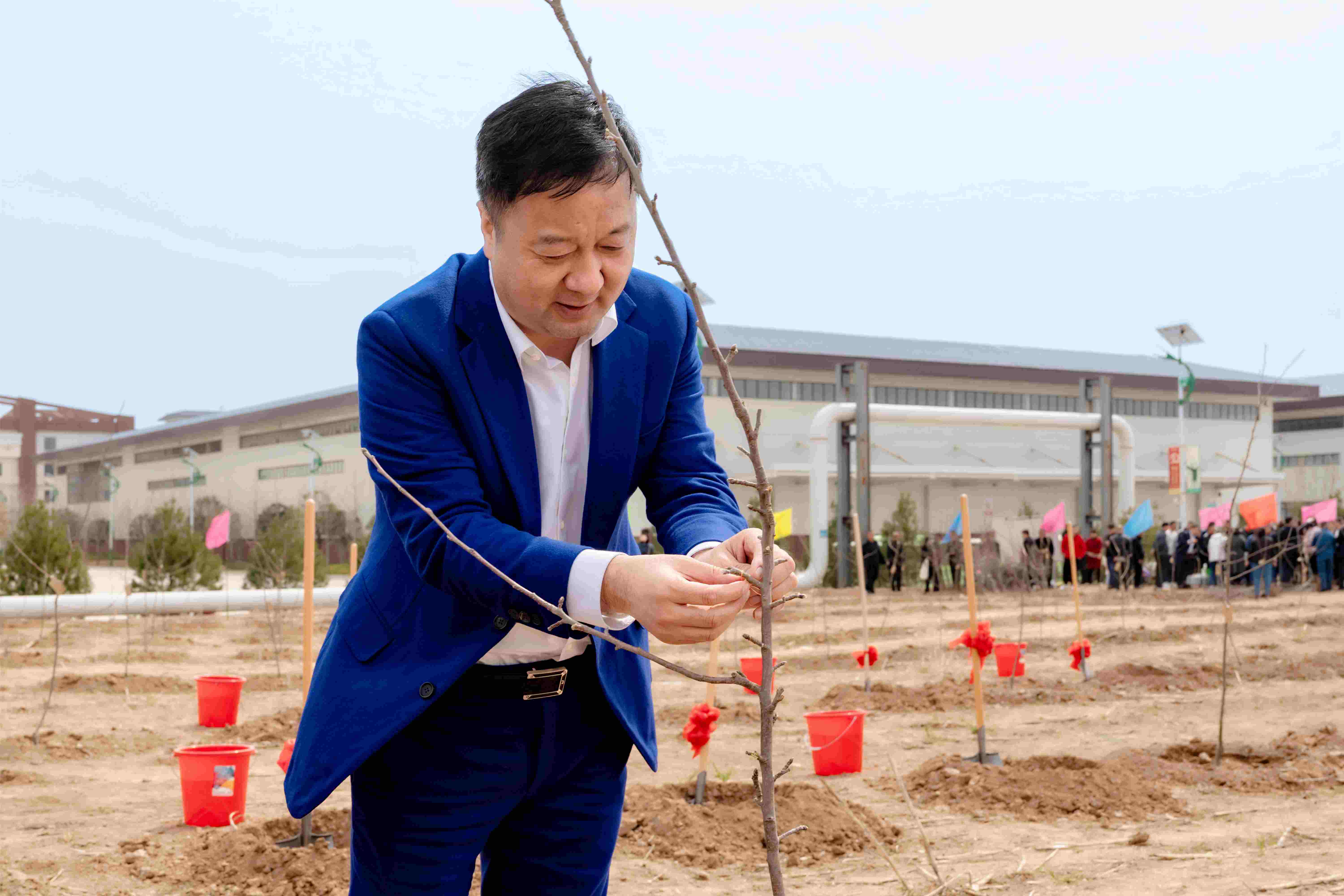 微信图片_20250406192041 微信图片_20250406192041